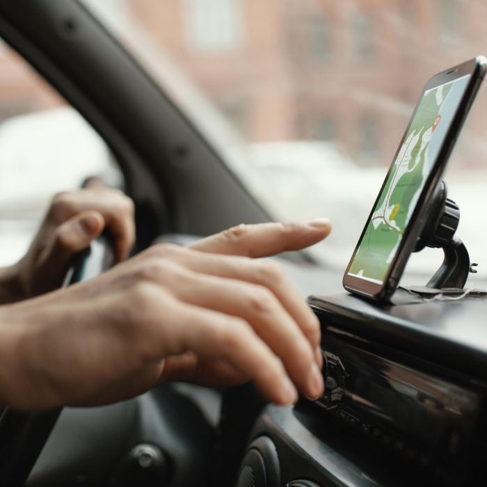 Does Android Auto Pose a Risk to Drivers?